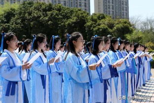 江西中醫藥大學 盛世清明 千人誦讀 圖