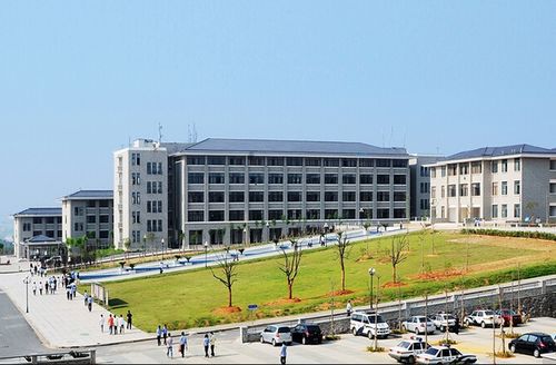 江西這所二本大學錄取分低,但就業超好,考公務員比例很高