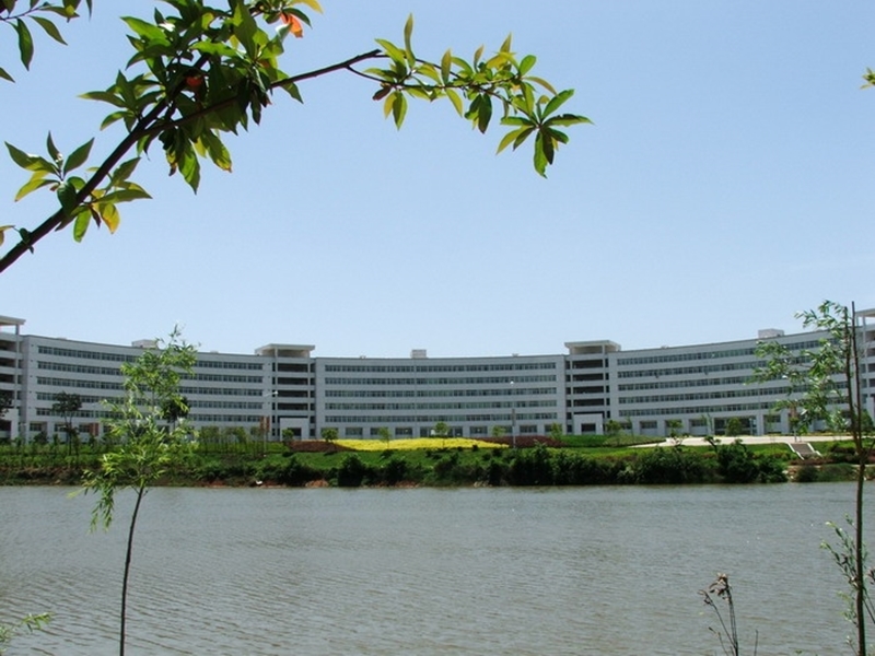 江西中醫藥大學校園風景